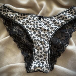 Söta välanvända trosor 