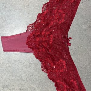 Sexiga röda trosor