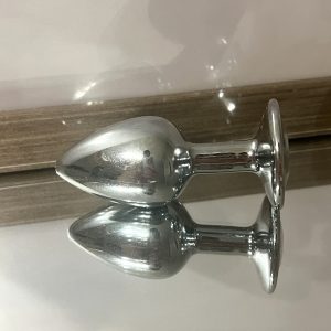 Metall buttplug med kristall