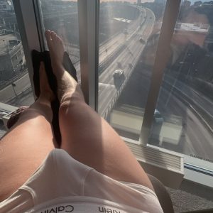 Utmanande bilder, sexiga underkläder eller nude