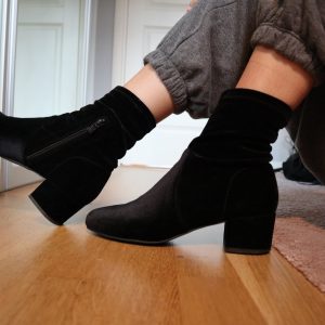 Ankelstövlar använd i 3år