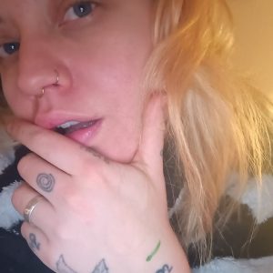 Onanera inför mig. Duktig kille