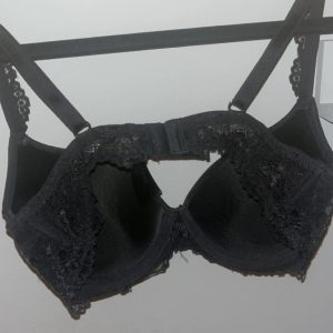 Svart bh