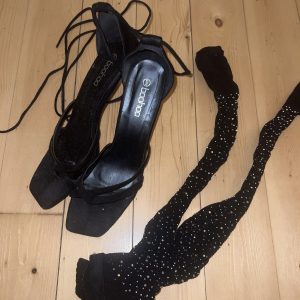 Klackar och strumpbyxor