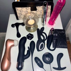 Välj vilken av mina begagnade sexleksaker du vill ha
