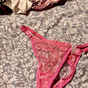 Använd mig. Blir våt av snuskiga män! Heter Gillarmassor på k.-i-.k