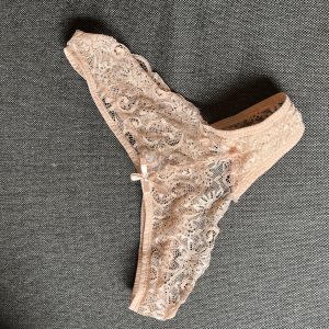 Aprikosfärgade trosor