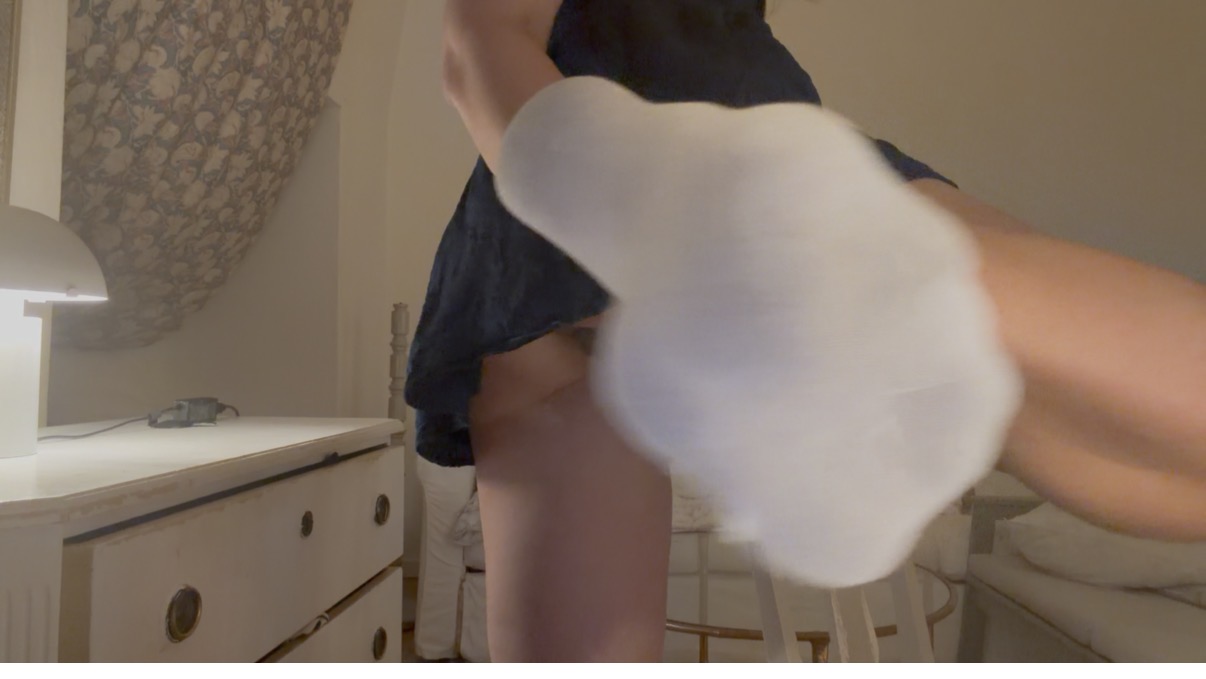 Kåt tjej säljer CAM videos fetischer dominans tele underkläder dildos mm