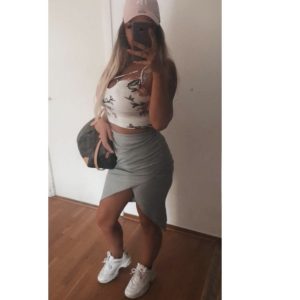Verifierad camtjej, säljer Trosor,CAM,filmer,bilder,chatt,tele,custom mm